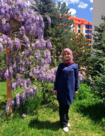 Hemşire Yazgül Kara 
